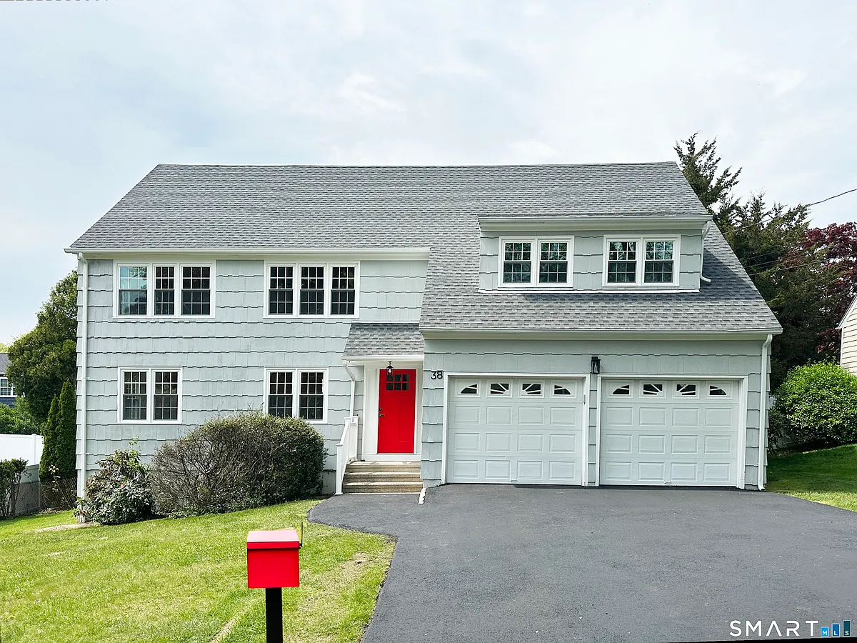 Building Photo - 38 Pepperbush Ln
