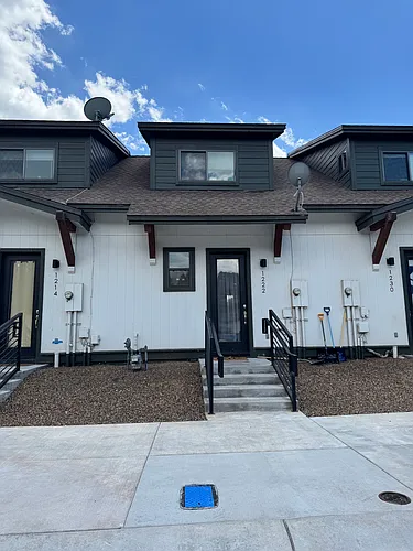1222 E Jen Dr Photo 1