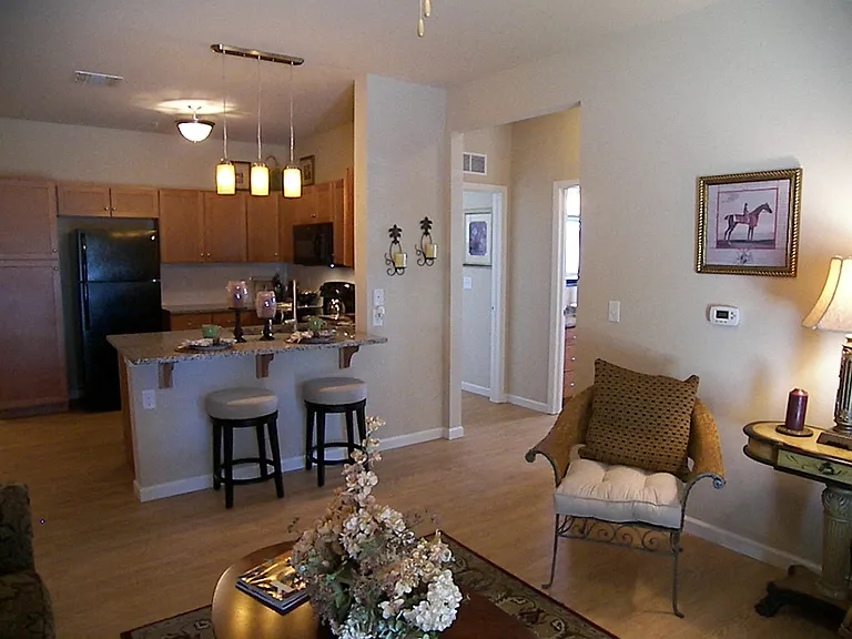 Brooks Edge Apartments — Photo 32