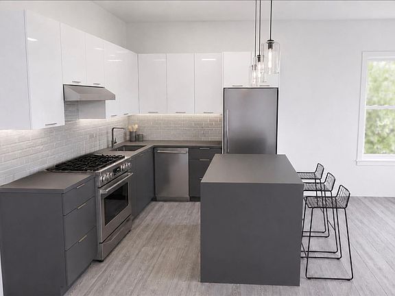 4th image of 417 Armstrong St