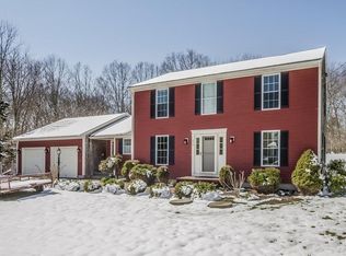 646 Hailes Hill Rd, Swansea, MA 02777