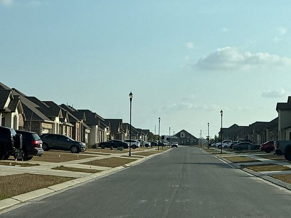 4th image of 4609 W Ridge Rd