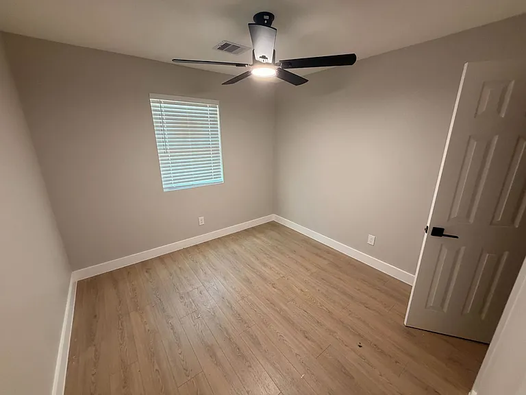 16603 Sentinel Dr — Photo 4