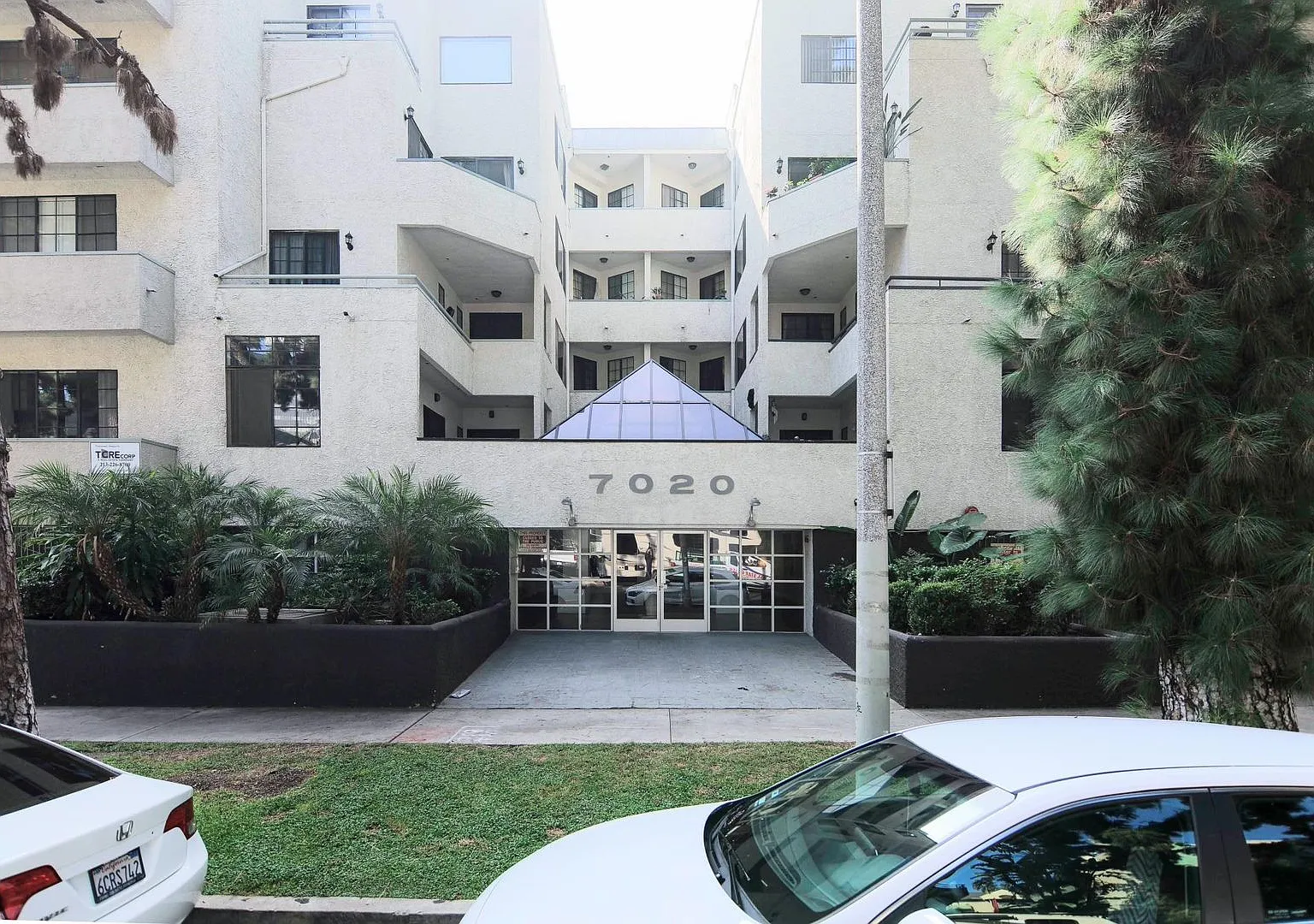 7020 Lanewood Ave, Los Angeles, CA 90028 — Photo 4