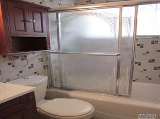 14446 Village Rd APT 71A, Jamaica, NY 11435
