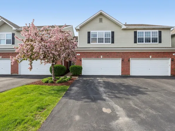 3 Black Oak Ct, Bolingbrook, IL 60490