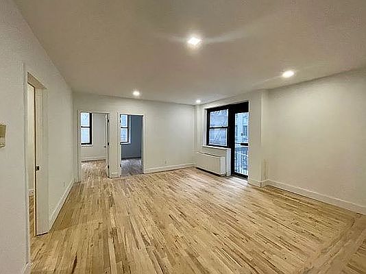1st image of 207 E 37th St APT 4M