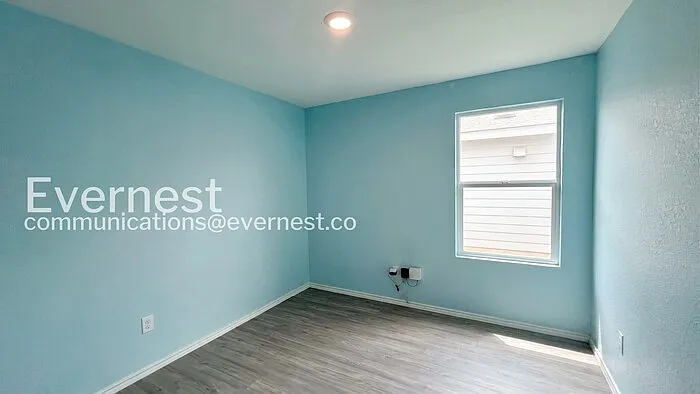 2741 Green Finch — Photo 7