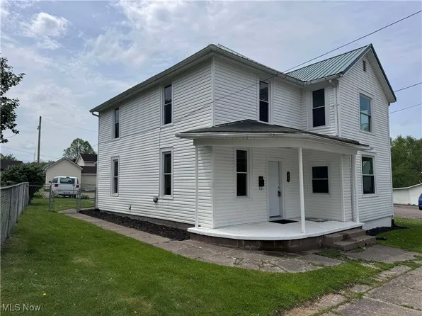220 E Brown St, Crooksville, OH 43731