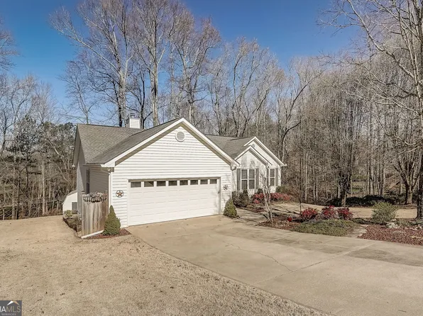 6310 Countryland Dr, Dawsonville, GA 30534