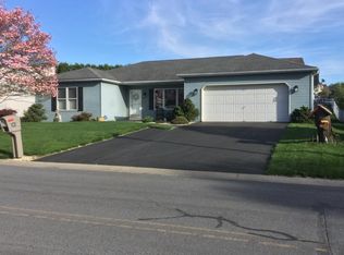 341 Cornerstone Dr, Blandon, PA 19510