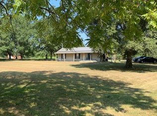 1256 Gilchrist Rd, Adamsville, TN 38310