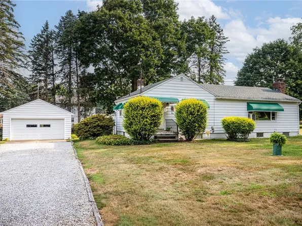 149 Orton Dr, Akron, OH 44319