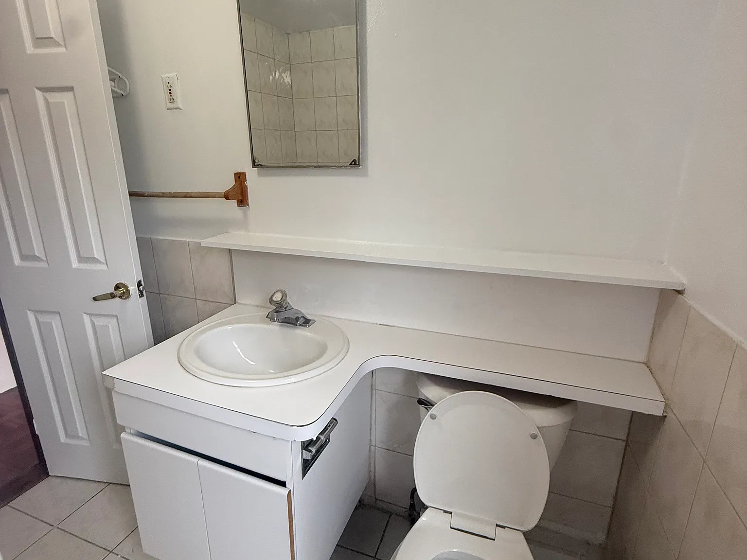 2 bed, 800 sqft, $1,200 — Photo 3