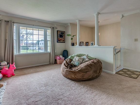 5th image of 1860 Pembrook Dr