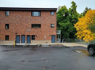 6960 SW Canyon Rd APT A-D, Portland, OR 97225