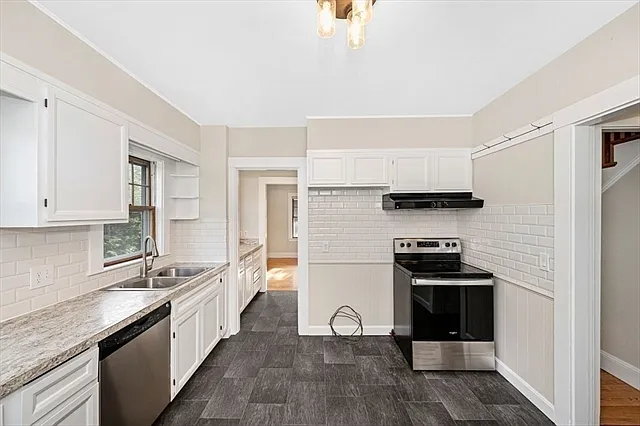 52 Linden St — Photo 10