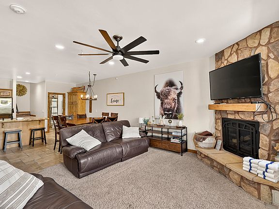 3rd image of 565 S Vasels Rd #5G