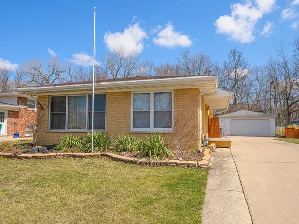 812 Parkwood Dr, Joliet, IL 60432