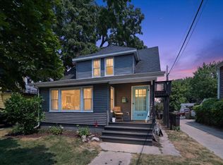 1013 Oakland Ave, Madison, WI 53711