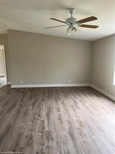 1732 W Holiday Dr Photo 1