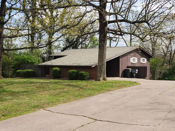 118 Mitchell Dr, Madisonville, KY 42431