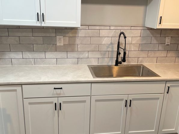 1052 W Onondaga St APT 2