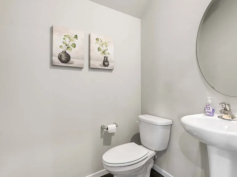 2137 Boxcar Ct NE — Photo 6