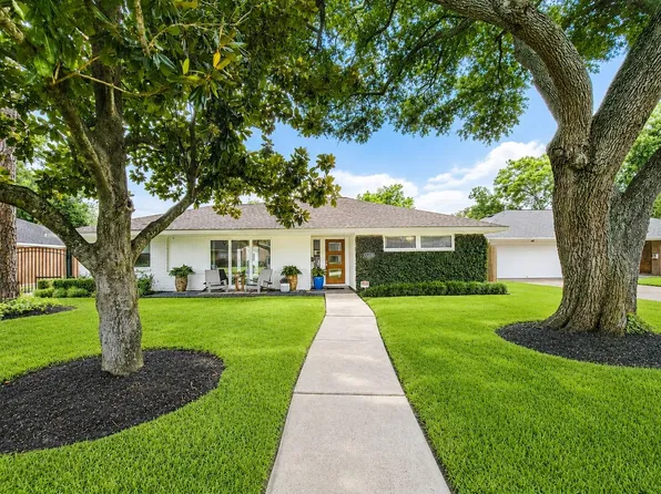 4326 Briarbend Dr, Houston, TX 77035