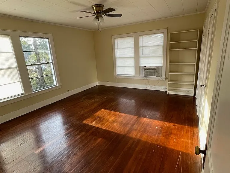 1111 W California Ave — Photo 15