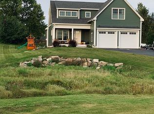 4 River Farm Rd, York, ME 03909