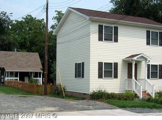 17 Academy St, East New Market, MD 21631