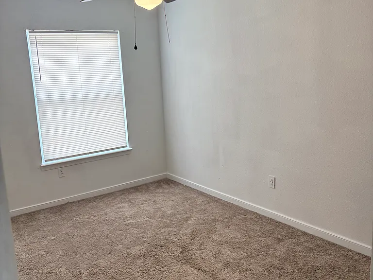 3530 E Richmond Rd #17 — Photo 11