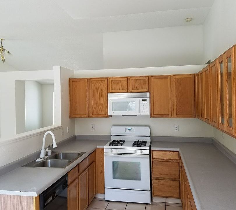 2nd image of 8170 Shifting Sands Dr