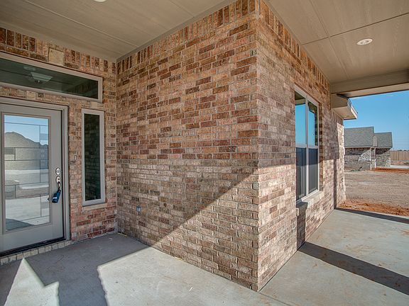 3rd image of 10309 Vernon Dr