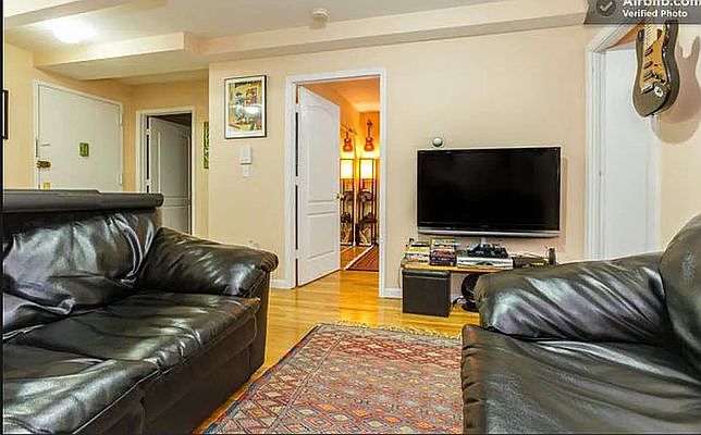 1st image of 609 E 11th St APT 4