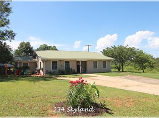 234 Skyland Dr, Westminster, SC 29693