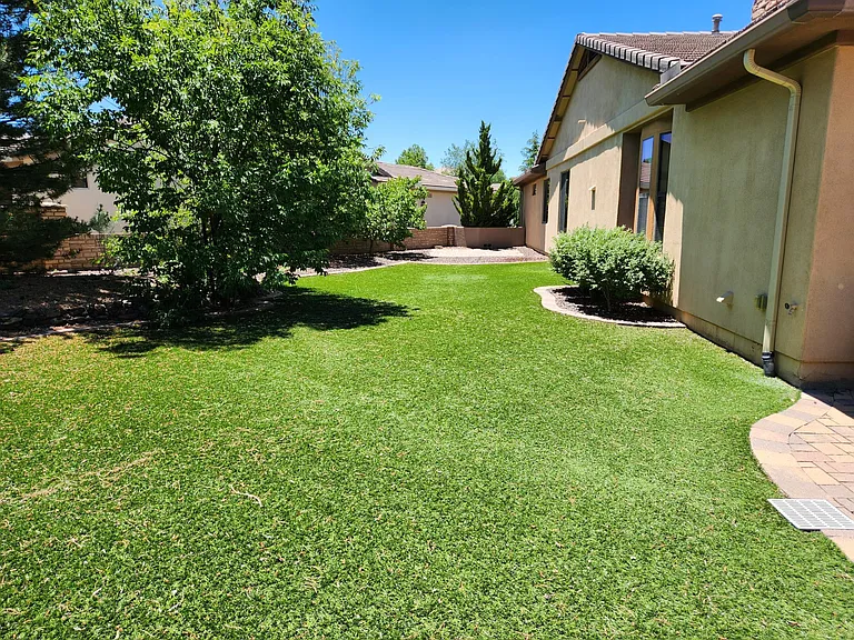 1354 Sabatina St — Photo 29