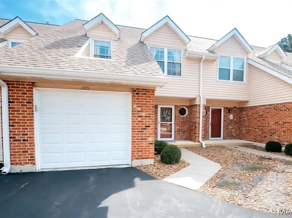 1429 Tahoe Valley Ct, Ballwin, MO 63021
