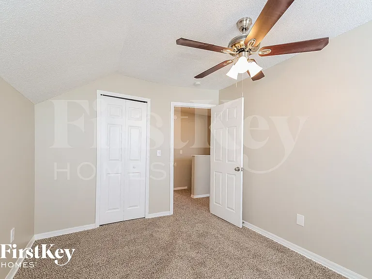 3789 Huntwicke Blvd — Photo 11