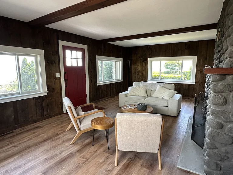 29 Soundview Dr — Photo 7