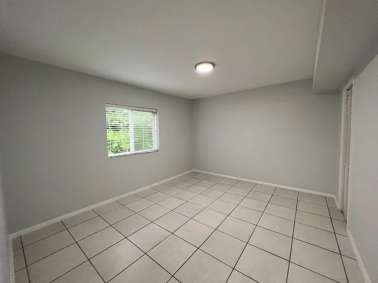 666 NE 80th St #8 — Photo 9