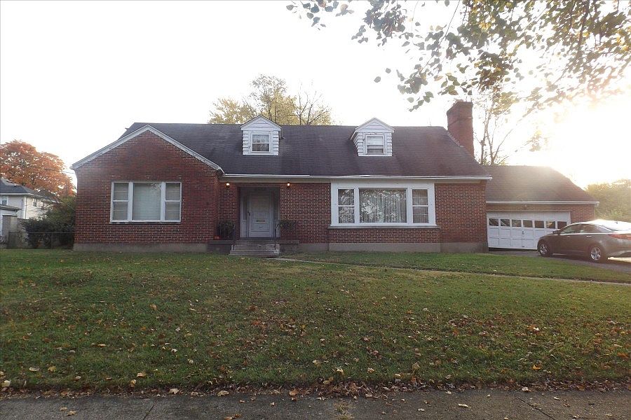1st image of 1642 Burbank Dr