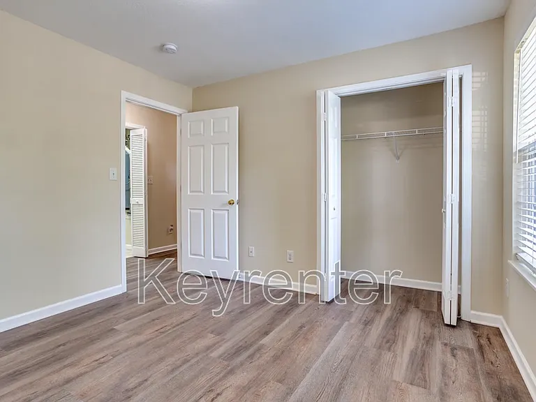 947 Spring Park Rd — Photo 9