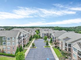 Addison Ridge Apartments