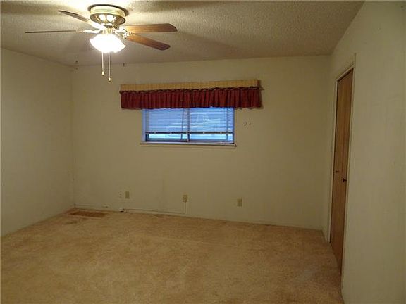 5th image of 219 Driftwood Ct