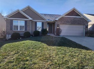 2338 Windsor Castle Dr, Imperial, MO 63052