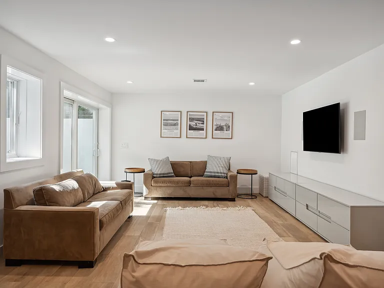 7 Fairway Ct — Photo 11
