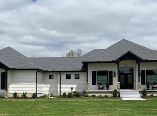 1727 Cedar Ridge Rd, Parsons, KS 67357