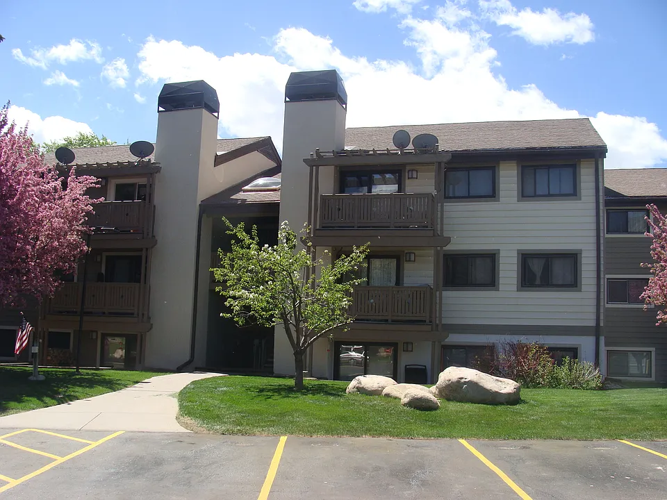 998 W Beaver Creek Blvd #B207